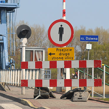 Dziwn�w: Wy��czenie prz�s�a mostu 