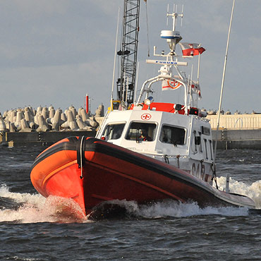 Dziwn�w: Na jachcie z�ama� si� maszt. Za�oga uratowana!