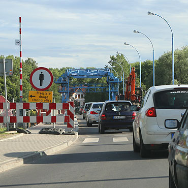Dziwn�w: Dwukrotnie zamkn� most dla samochod�w. Przygotowano objazdy