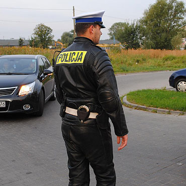 5 punkt�w karnych za rozmawianie przez kom�rk�. Posypa�y si� mandaty