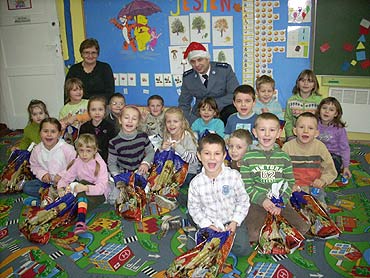 Miko�ajkowy dzielnicowy