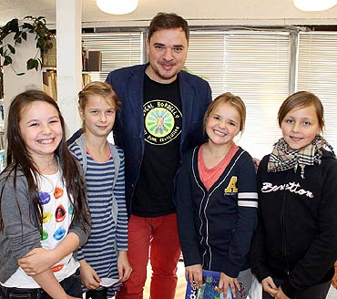 Grzegorz Kasdepke w bibliotece w Mi�dzyzdrojach