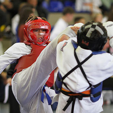 Zawodnicy karate z r�nymi sukcesami