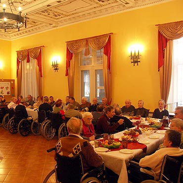 �niatowo: Seniorzy obchodzili swoje �wi�to w Domu Pomocy Spo�ecznej