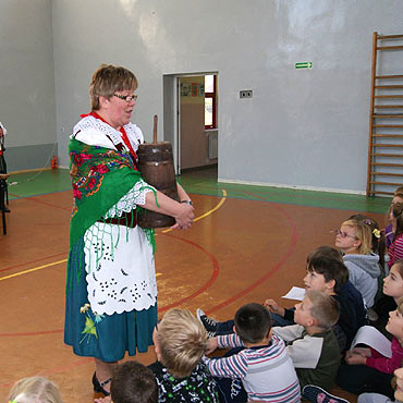 Wysoka Kamie�ska: Spotkanie z folklorem