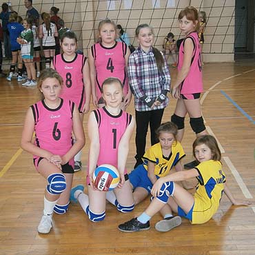 Kamie� Pomorski: Turniej miko�ajkowy dla m�odych siatkarek