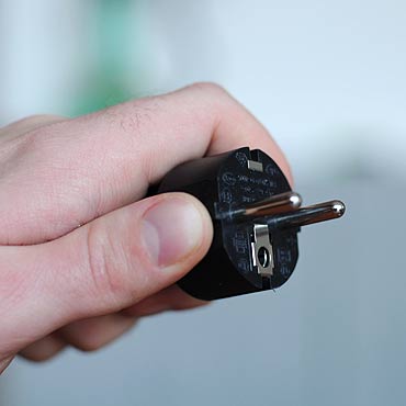 Wy��cz� pr�d. Sprawd� gdzie