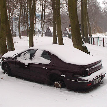 Mi�dzyzdroje: Okradaj� zaparkowanego chryslera