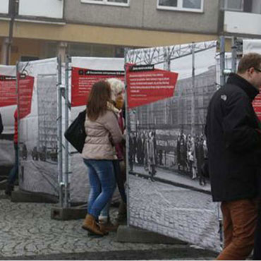 Kamień Pomorski: Otwarcie nowej wystawy na Starym Rynku