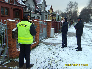 Stra�nicy miejscy zacz�li akcj� „posesja” 