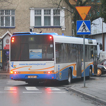 �winouj�cie: Zmiany w komunikacji autobusowej. Mniej linii, wi�cej kurs�w