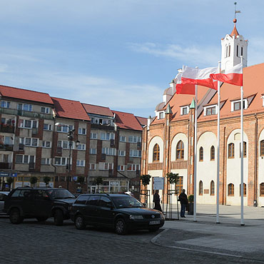 Kamie� Pomorski: Za parkowanie wok� ratusza b�dzie trzeba zap�aci�?