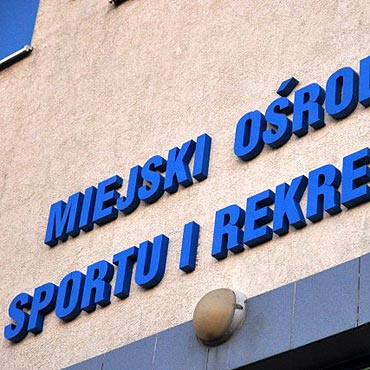 MOSiR og�asza zapisy do czw�rek siatkarskich i bezp�atne zaj�cia tenisa