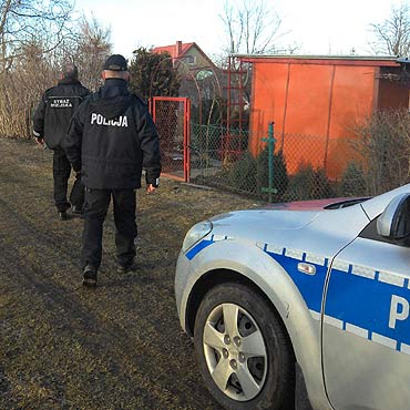 Kamie� Pomorski: Szukali na dzia�kach rodzin z ma�ymi dzie�mi