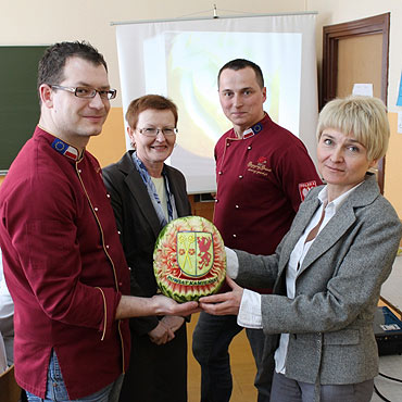 Uczniowie ZSP w Kamieniu Pomorskim uczestniczyli w kursie carvingu