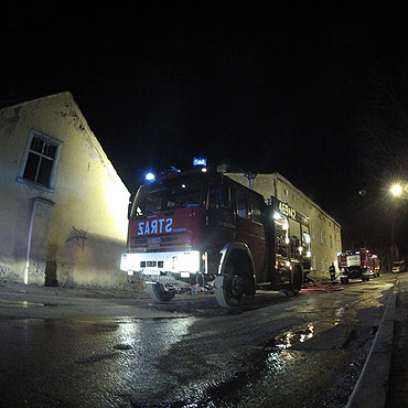 Golczewo: Pożar pustostanu mógł przenieść się na sąsiednie budynki