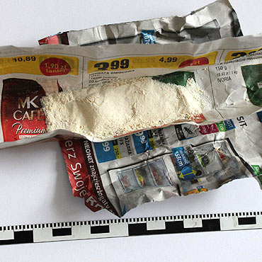 Kamień Pomorski: 30-latkowi na widok policjantów wypadła z nogawki amfetamina