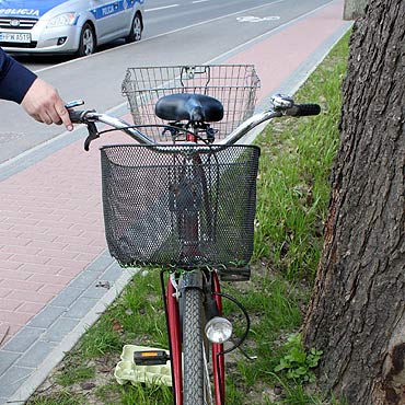 Kamie� Pomorski: Kieruj�ca skod� potr�ci�a 74-letni� kobiet�