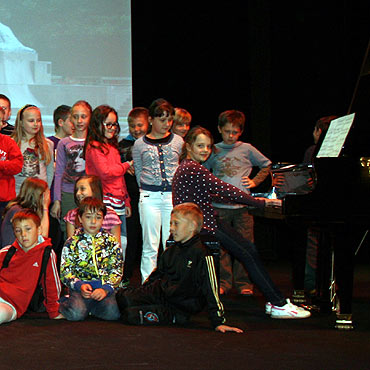 Dzieci poznawały budowę fortepianu. Czy wśród nich rośnie przyszły Chopin?