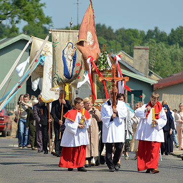Ulicami przesz�y procesje Bo�ego Cia�a