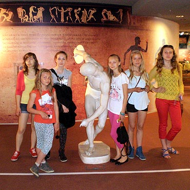 Uczniowie z Dziwnowa na XIV Pikniku Olimpijskim w Warszawie