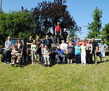 Wolin: Mi�o�nicy aut terenowych go�cili u uczestnik�w WTZ