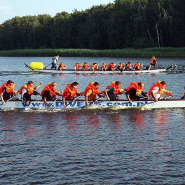 Dziwn�w: We� udzia� w wy�cigu smoczych �odzi