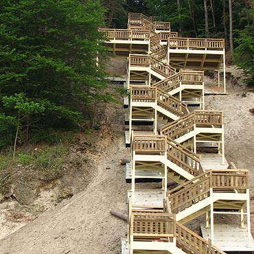 Zakończono budowę schodów z Kawczej Góry na plażę