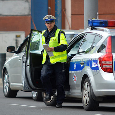  Mi�dzywodzie: Pijany kierowca autobusu chcia� wie�� dzieci do domu