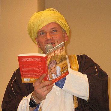 Dziwn�w: Spotkania z interesuj�cymi lud�mi. Jaros�aw Kret i Beata Tadla odwiedz� bibliotek�