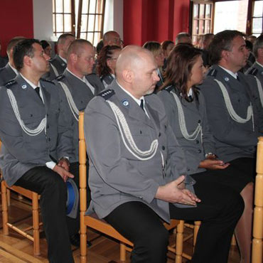 Kamie� Pomorski: Uroczysta odprawa z okazji �wi�ta Policji