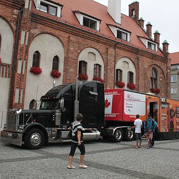 Ci�ar�wka projektu „My Mi�so�ercy” zaparkowa�a w Kamieniu