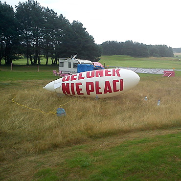 Paranoja na polu golfowym w Ko�czewie