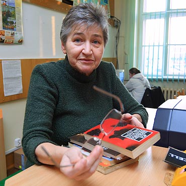 Wolin: Woda zala�a ksi��ki w bibliotece 