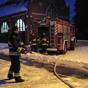 Robi� lodowisko na boisku podstaw�wki