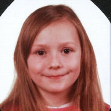 Zagin�a matka z dwiema c�rkami