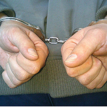 Ukradli miedziane rury, kable elektryczne i telewizor z warsztatu w Golczewie