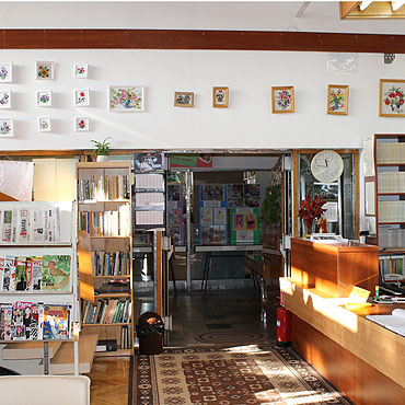 Terapia poprzez sztuk�