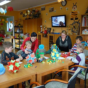 Nauka i zabawa na �wietlicy w Dziwn�wku