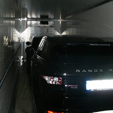 Kradzione auta by�y w ch�odni