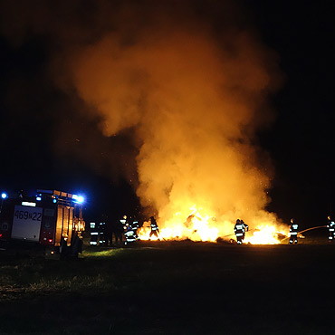 W Sulikowie na polu paliły się sterty słomy. Najprawdopodobniej było to podpalenie
