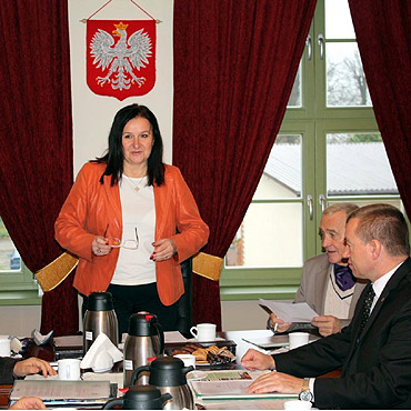 WOLIN: Radni Sejmiku Województwa Zachodniopomorskiego obradowali w „Dworku Wolińskim”