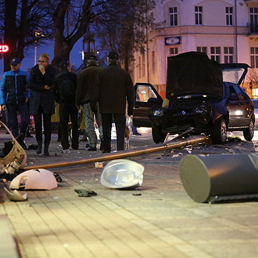 Rajd bez prawa jazdy. O w�os od tragedii...