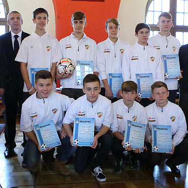 Pi�karski akcent podczas sesji. Zobacz film!