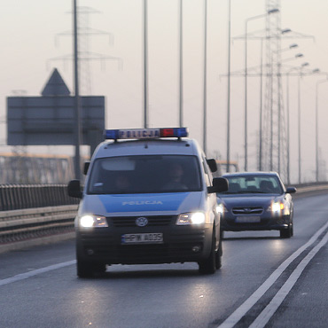29- letnia kobieta chcia�a wr�czy� policjantom �ap�wk�. Grozi jej do 10 lat pozbawienia wolno�ci