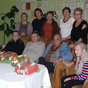 S�uchacze kamie�skiego UTW kolejny raz  spotkali  si� z pensjonariuszami DPS w �niatowie