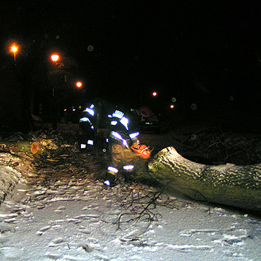 Kto policzy  koszty  interwencji  w czasie ostatniej  wichury  i  wska�e winnego zaniedba�  