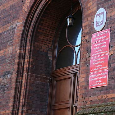 Przesy�k� z s�du i prokuratury odbierzesz w kiosku, spo�ywczym i kwiaciarni