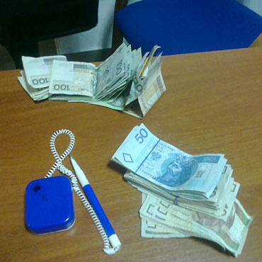 Napad na bank w Szczecinie. Bandyta groził atrapą broni