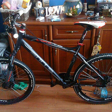 Dziwn�w: Z�odziej w�ama� si� do piwnicy i ukrad� rower! Czytelniczka prosi o pomoc!